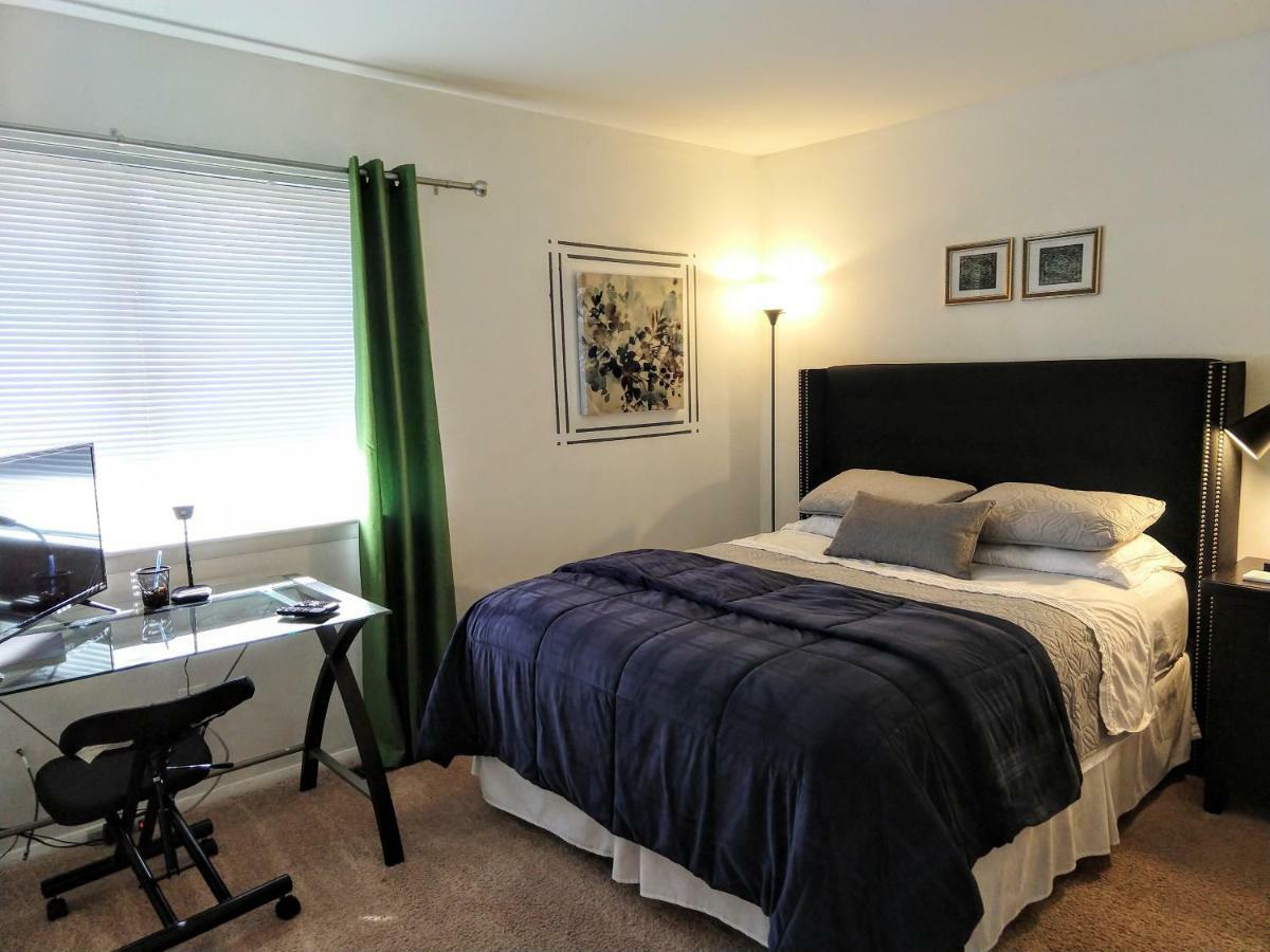 Delightful Townhome - Central Raleigh Location Exterior foto